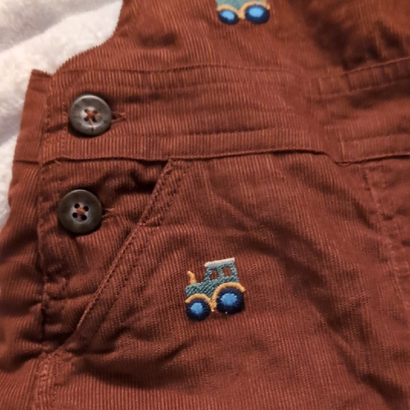 JoJo Maman Bebe Brown Overalls with Truck Design - Picture 4 of 8